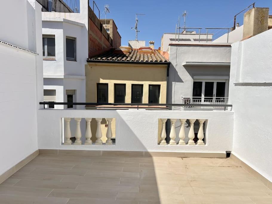 Moderno Apartamento Con Terraza En La Azotea Rosas Exterior foto